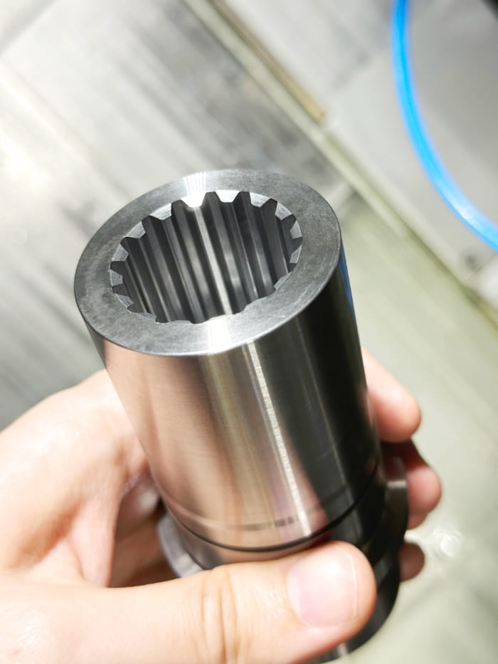 Internal spline broaching gear cutting